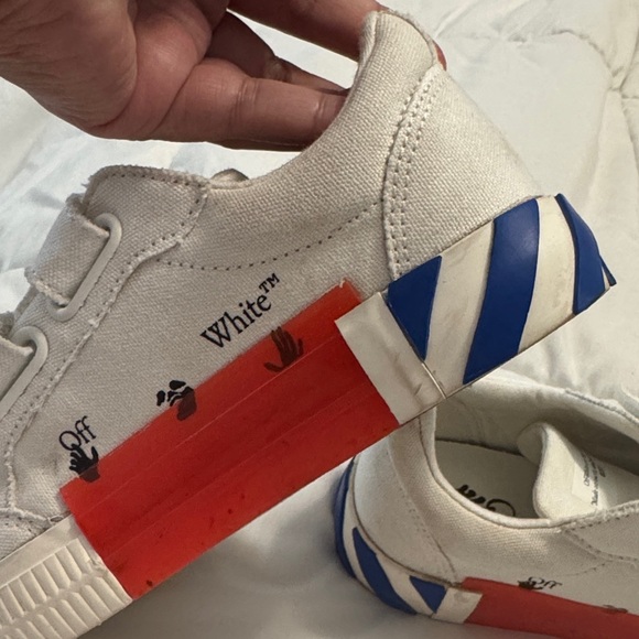 Off-White Kids' White and Blue Sneakers with Orange Accent - Picture 2 of 5
